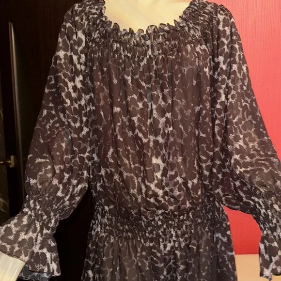 Norma Kamali silk chiffon off shoulder tunic/dress L